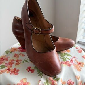 Sofft Leslie Leather Mary Jane Block Heel Pumps Luggage Tan Size 7